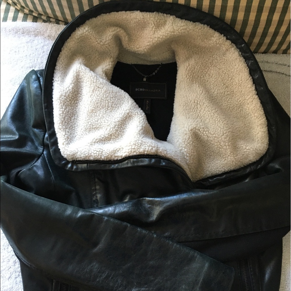 BCBG Black Leather Bomber Jacket with Sherpa Shearling Collar small - Picture 5 of 14